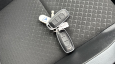 Nissan Juke 1.0 DiG-T 114 N-Connecta 5dr DCT Petrol Hatchback